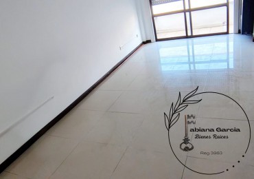 ALQUILER MACROCENTRO HERMOSO 2 AMBIENTES CON BALCON