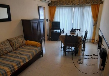 VENTA!! dos ambientes con balcon zona Plaza Colon