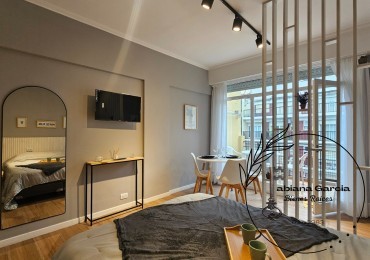 Monoambiente en Venta con Balcon Terraza - Piso Alto, Luminoso y Equipado
