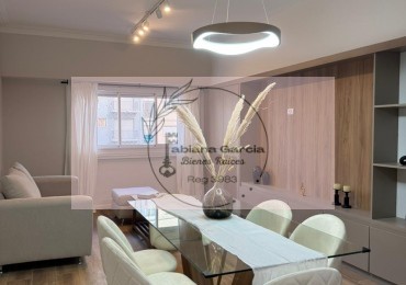 Venta Espectacular 3 ambientes sobre avenida Colon,  a una cuadra del mar